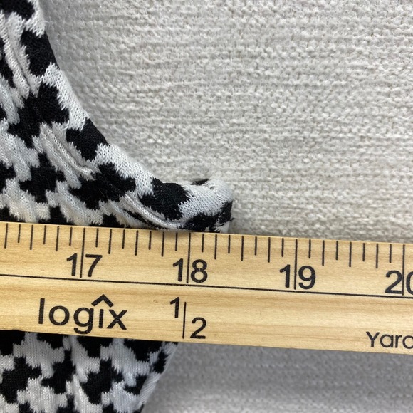 Taylor Women's Black White Houndstooth Fit Flare Dress Size 10 Cap Sleeve V Neck - Picture 6 of 11